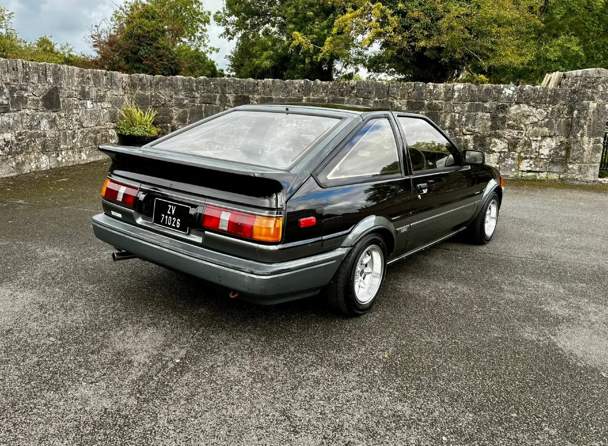 Toyota Corolla Levin AE86 - Image 1