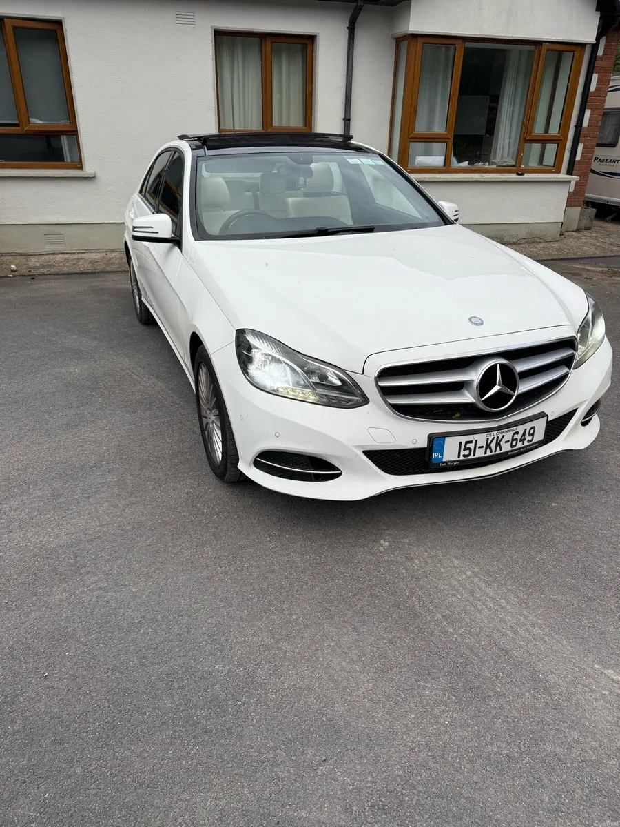 Mercedes E200 - Image 2