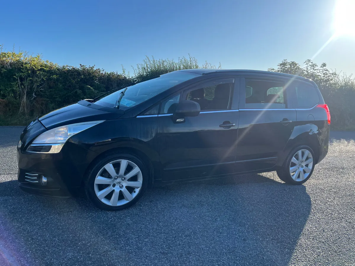 Peugeot 5008 2012 7 seater - Image 4