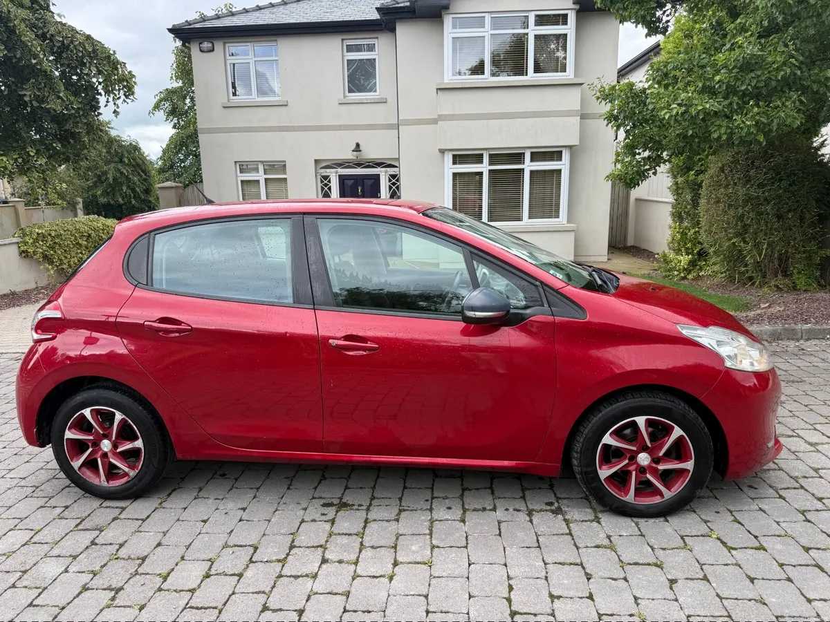 Peugeot 208 2014 NEW NCT APPLE CAR PLAY - Image 6