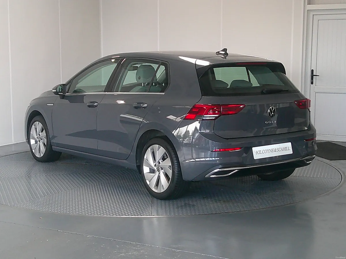 Volkswagen Golf 2022 - Image 5