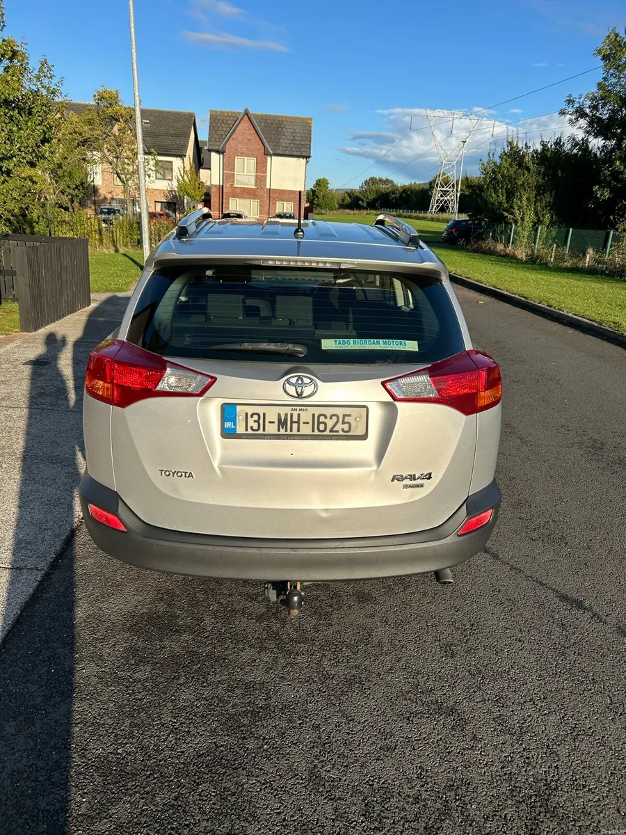 131 TOYOTA RAV4 AURA €5,950 NCT 08-26 - Image 4