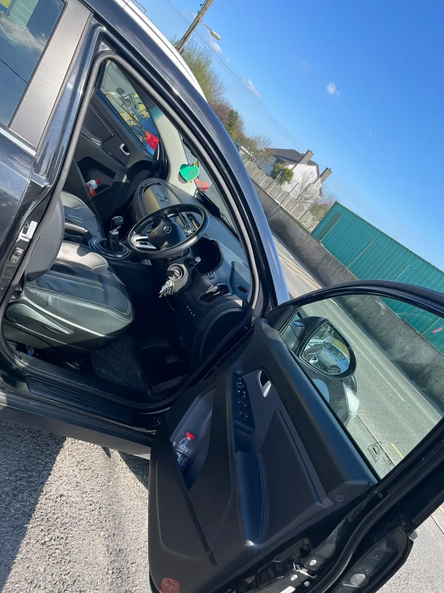 Quick sale New NCT Kia Sportage 2013 - Image 4