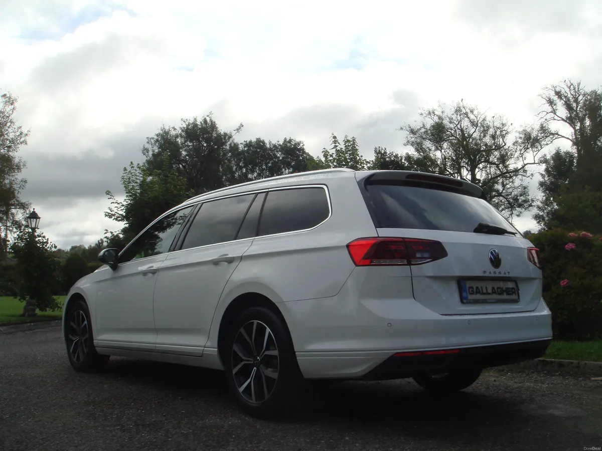 22 Passat Estate SEL 2.0TDI 150BHP EvoSCR €200Tax - Image 3