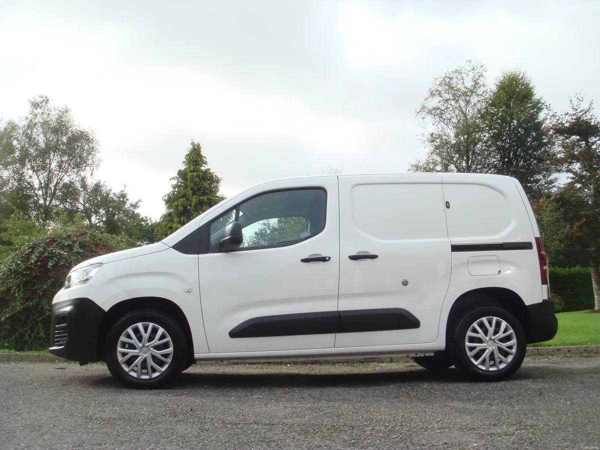 21 Berlingo Enterprise Pro M 1000 1.5BlueHDI 100HP - Image 2