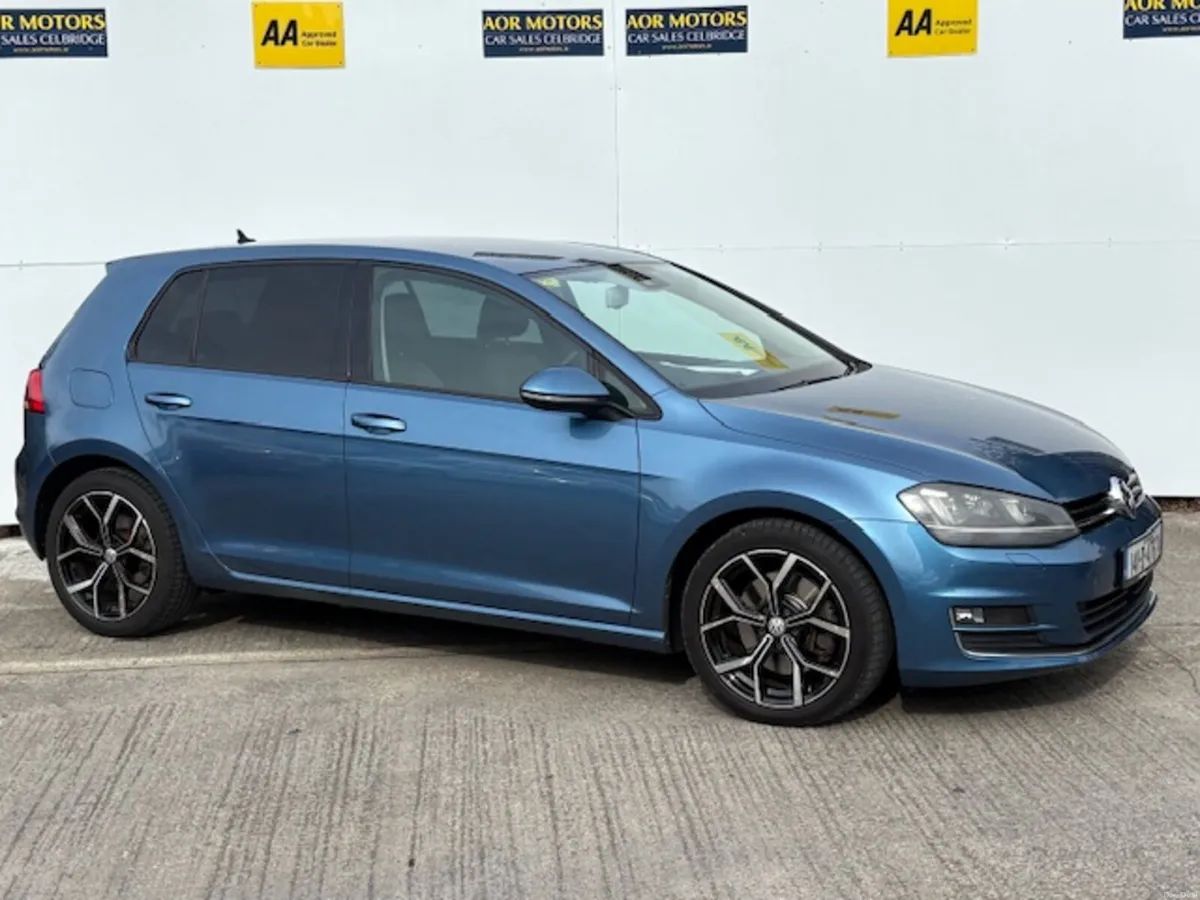Volkswagen Golf 2014 AUTOMATIC - Image 1