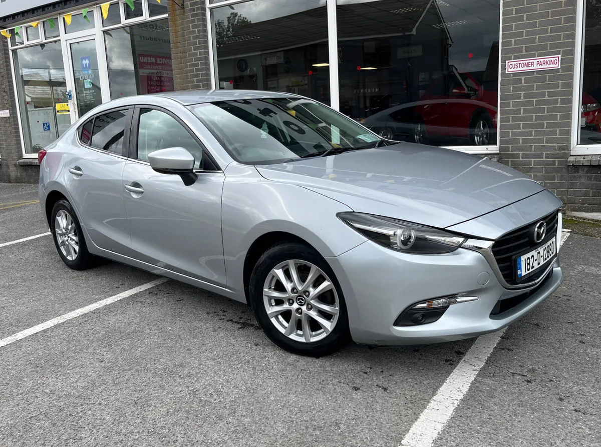 Mazda3 1.5P 100PS EXECUTIVE SE - Image 1