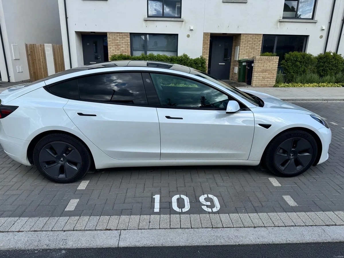 Tesla Model 3 Long Range (warranty+ LOTS OF EXTRA) - Image 2