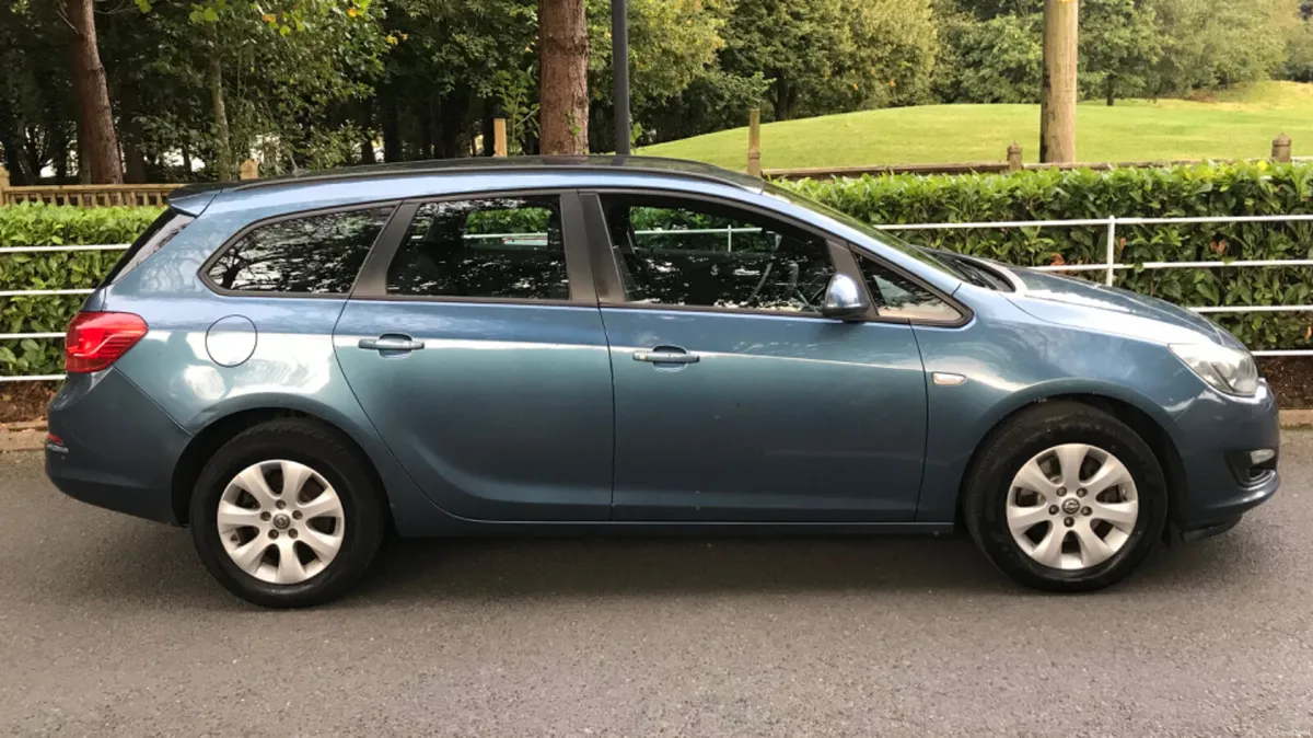 Opel Astra Estate 1.6 CDTI Elite Edition - Image 4