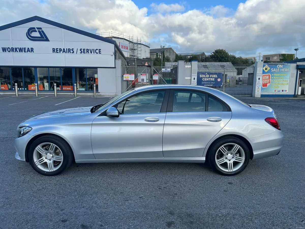 Mercedes-Benz C-Class 2015 - Image 2