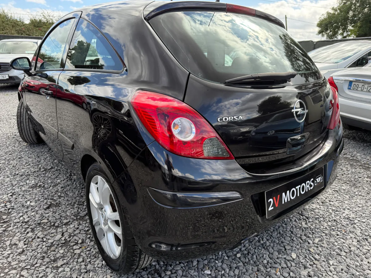 🔵 Opel Corsa SXI 1.2 16V 3DR LOW KM - Image 4