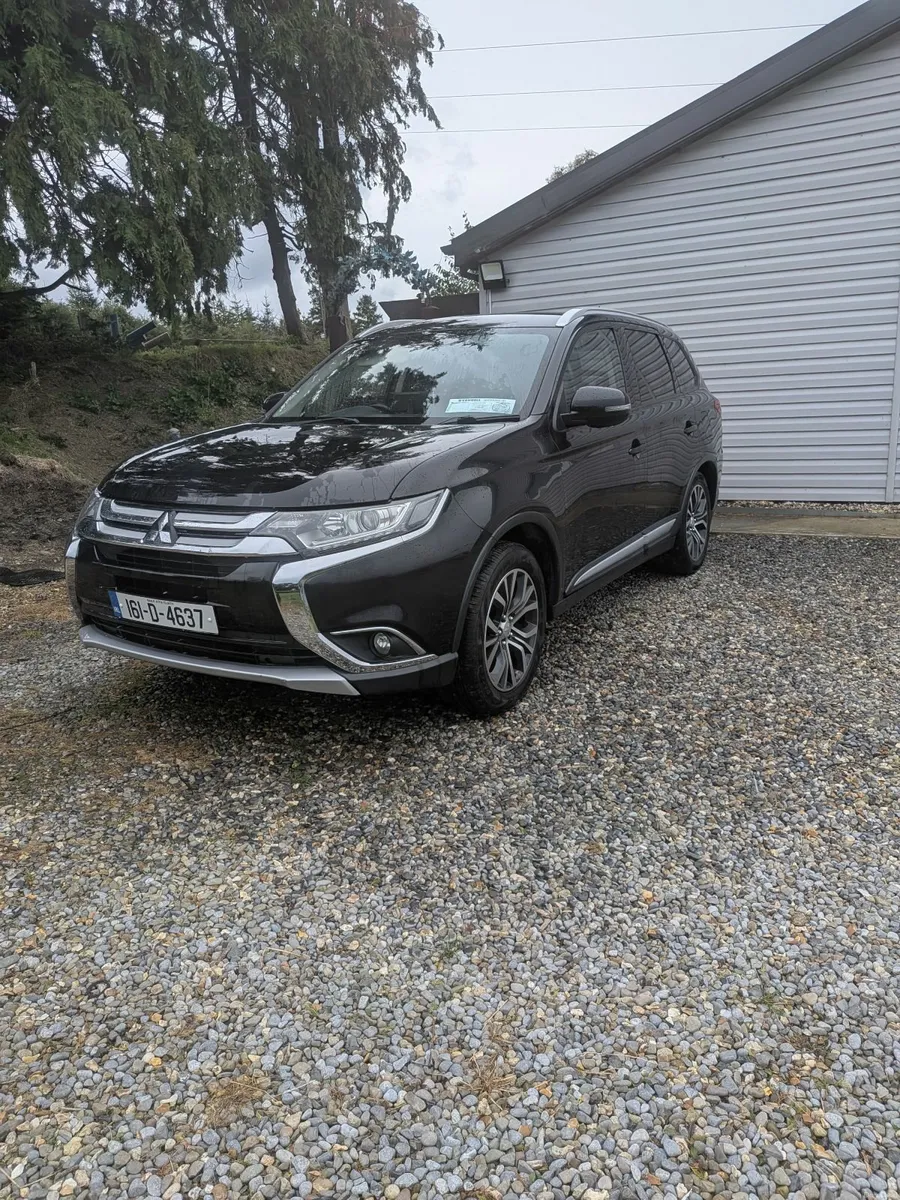 Mitsubishi Outlander 7 seater - Image 1