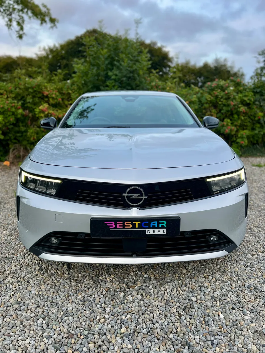 2024 Opel Astra SC 1.5 Turbo D 130PS 8 Speed Auto - Image 3