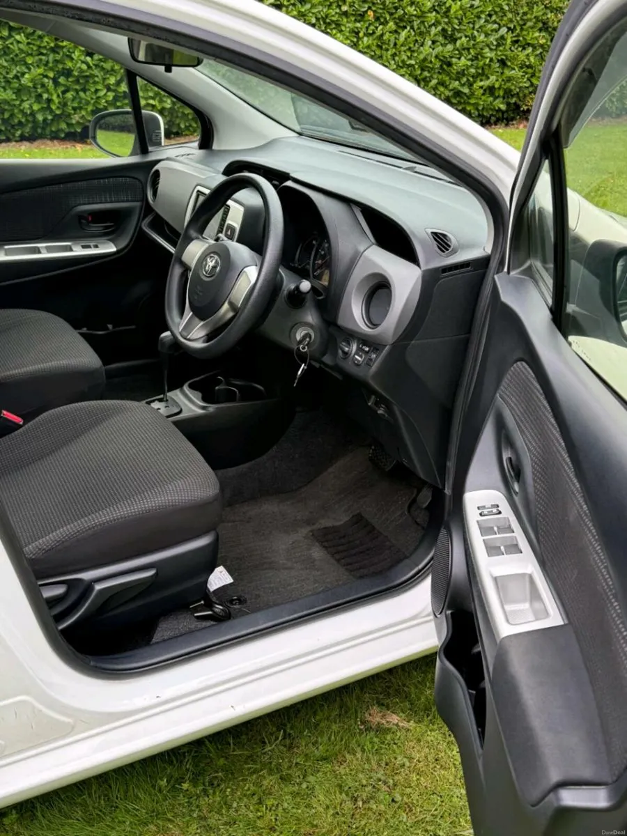Toyota Vitz - Image 4