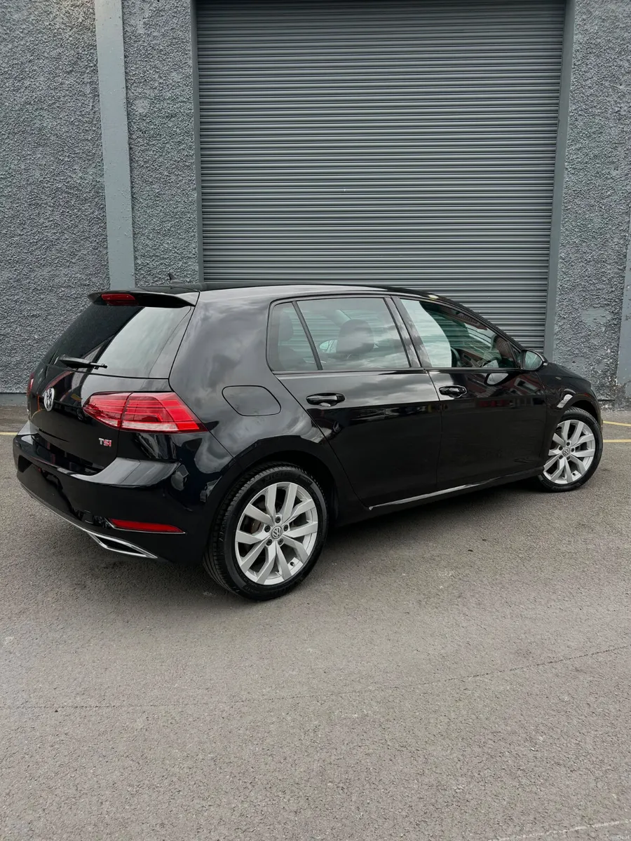Volkswagen Golf HIGHLINE New Shape - Image 2