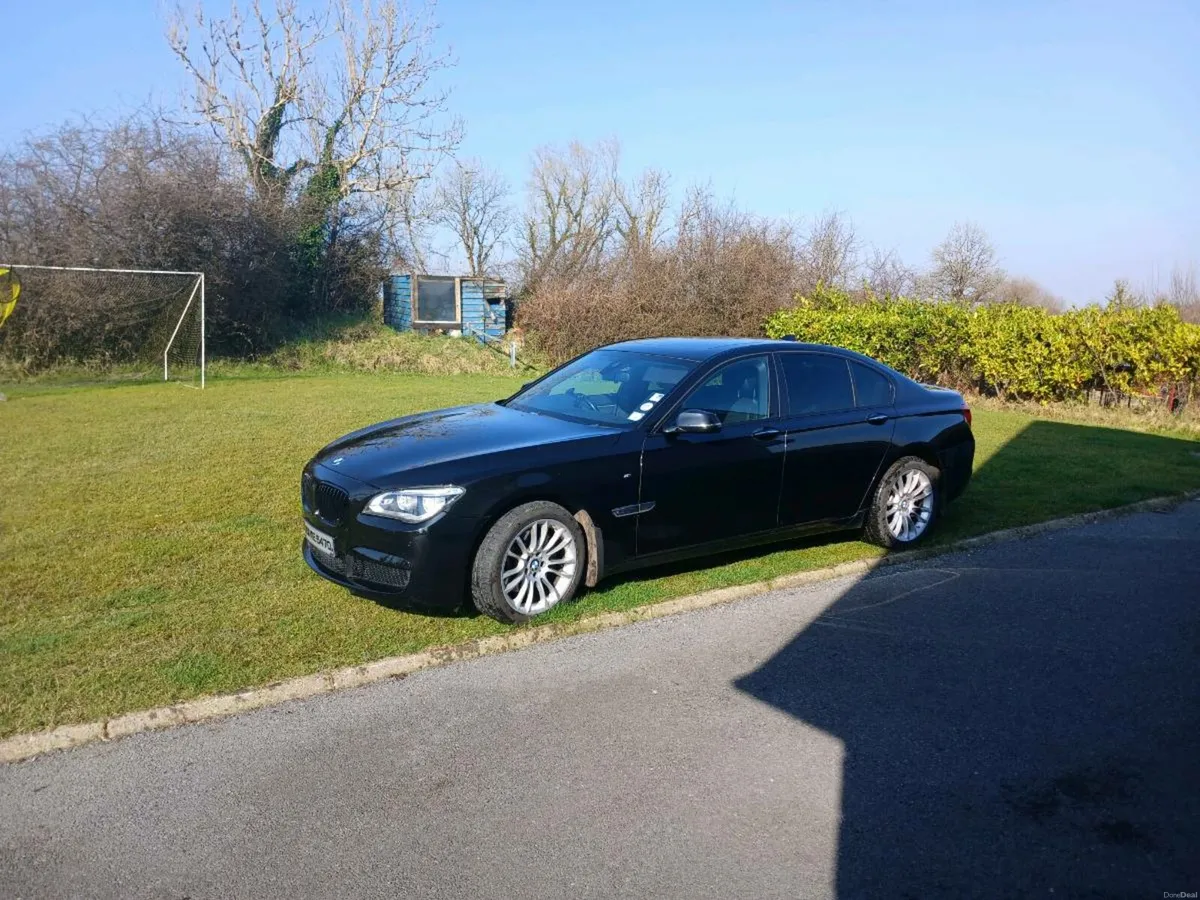 BMW 730D M-SPORT LOW MILAGE - Image 6