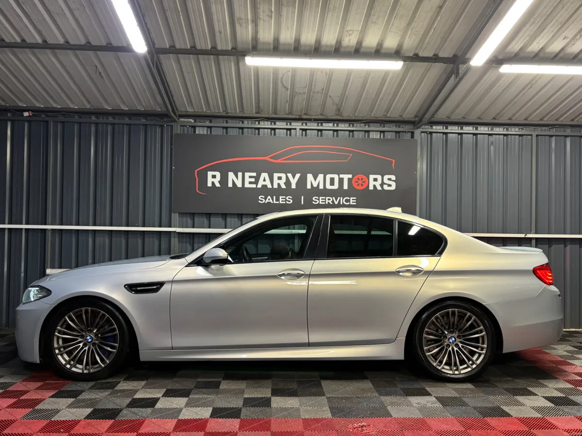 2014 142 BMW M5 4.4 Petrol Automatic - Image 3
