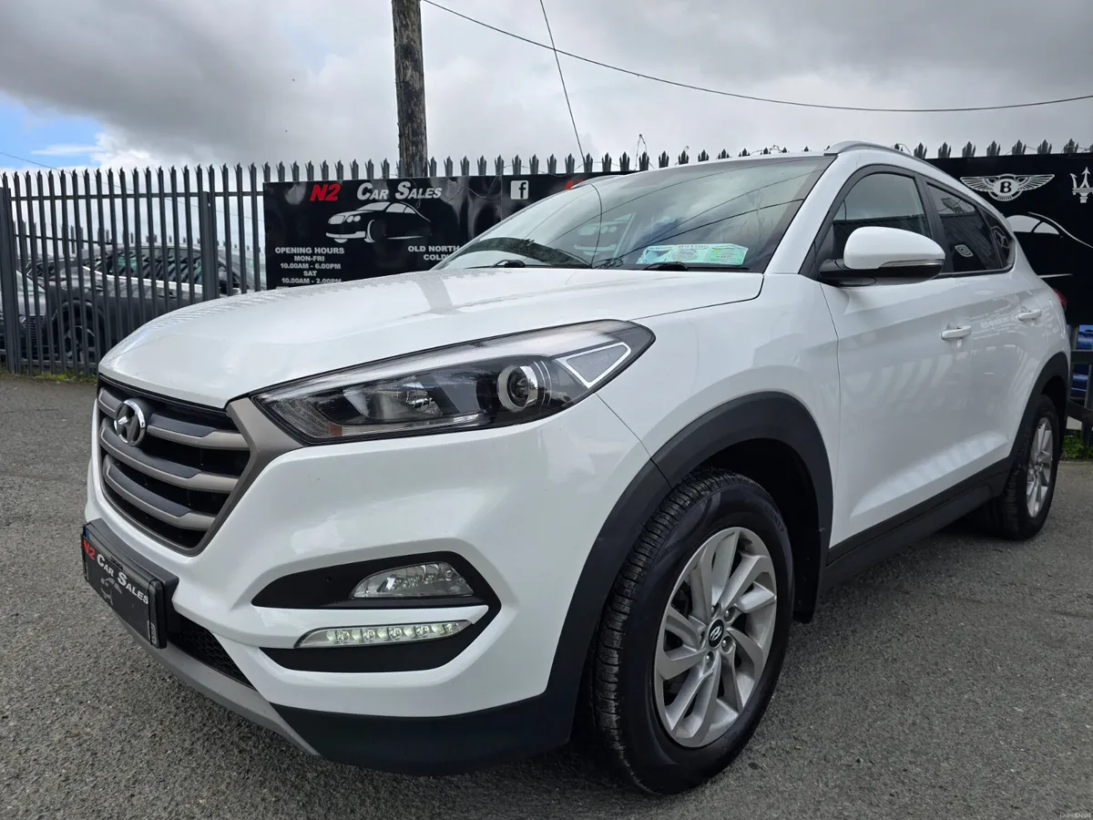 171 Hyundai Tucson 1.7d Executive,LOW MILES,NEW NC - Image 4