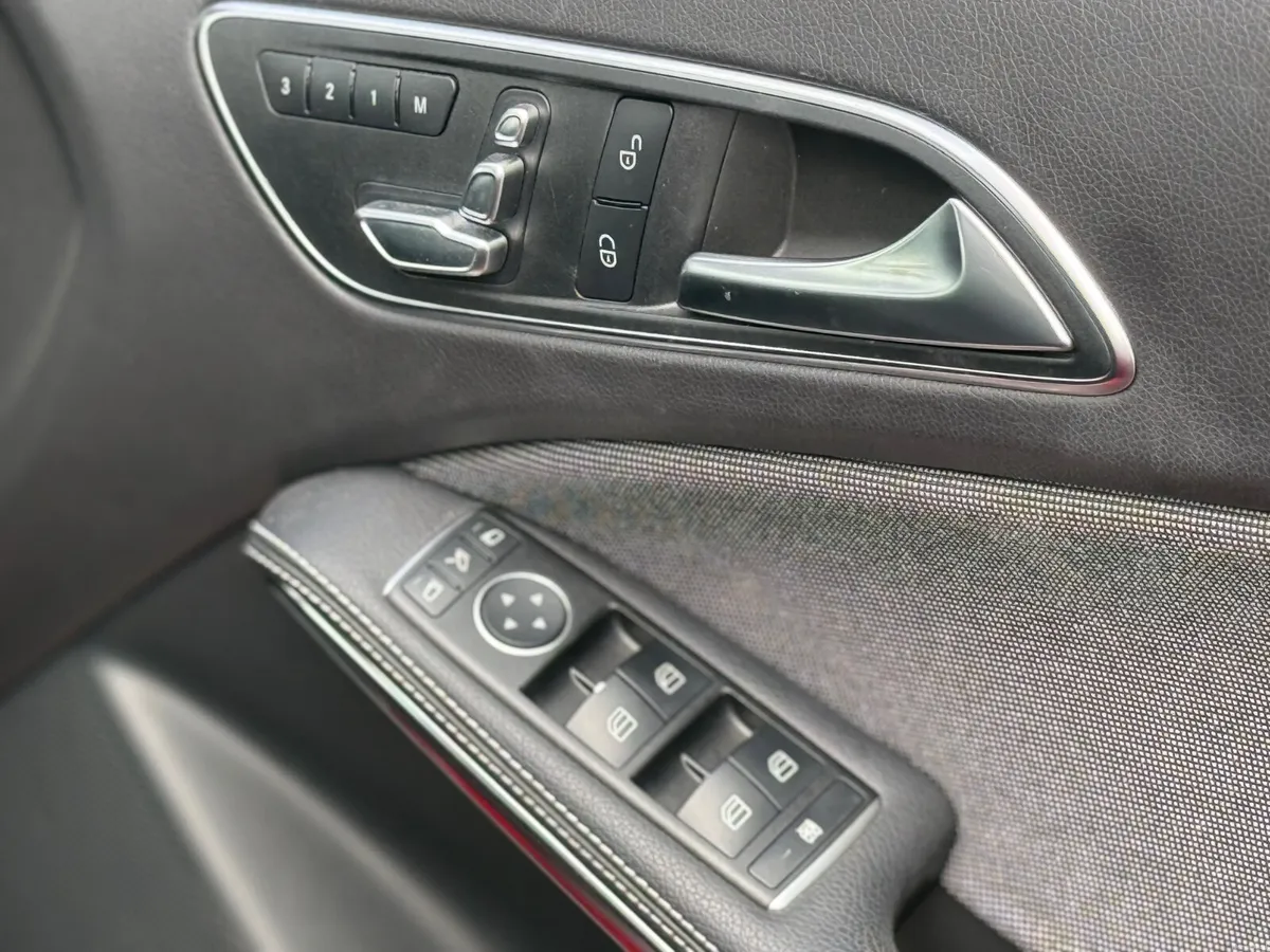 🚗 2017 - Mercedes A180 Mint, Auto and Low KM's - Image 4