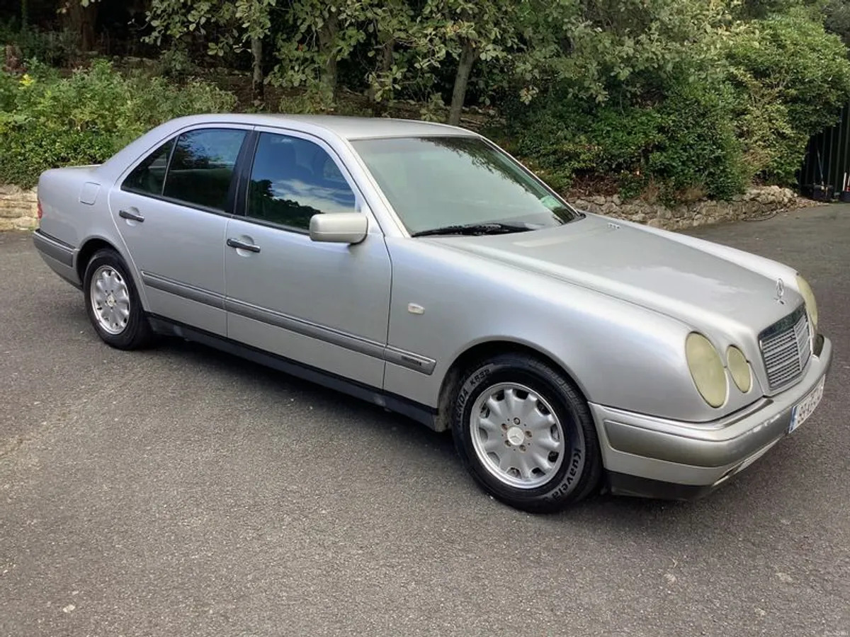1999 Mercedes-Benz E-Class - Image 2