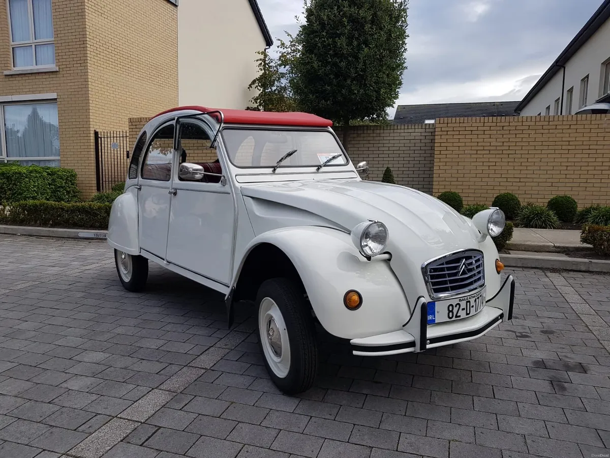 Citroën 2CV - Image 1