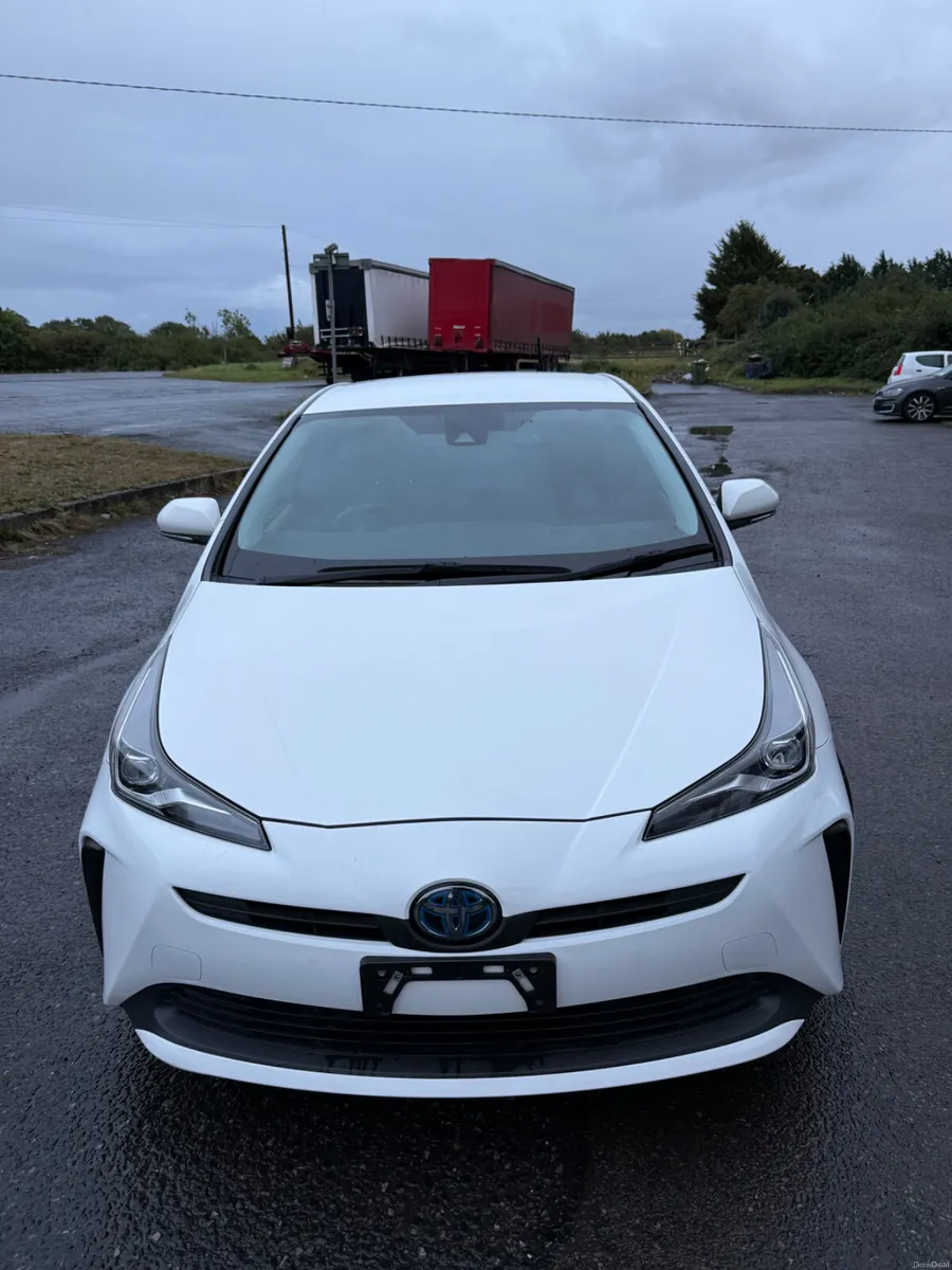 TOYOTA PRIUS 2020 1.8L PETROL HYBRID AUTOMATIC - Image 1
