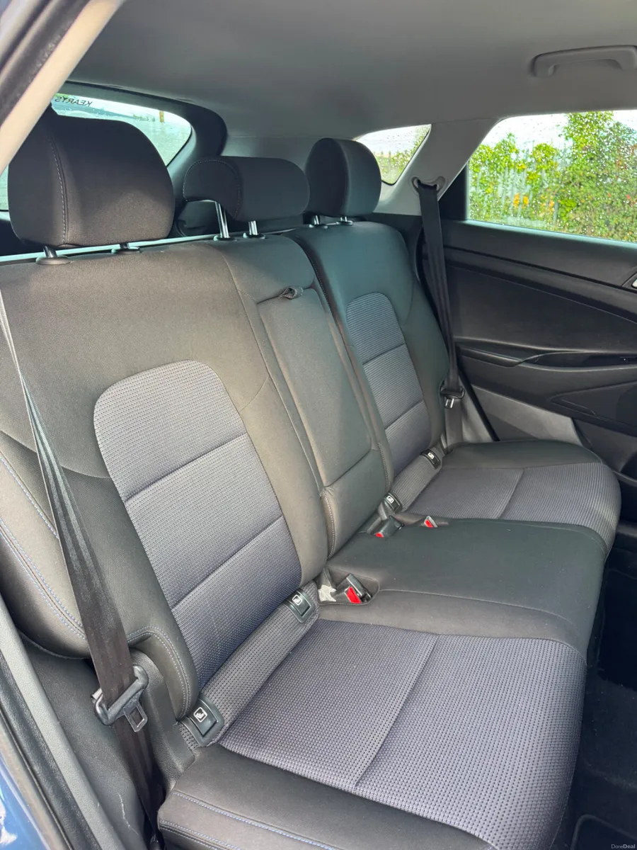 Hyundai Tucson 2017 executive - Image 3