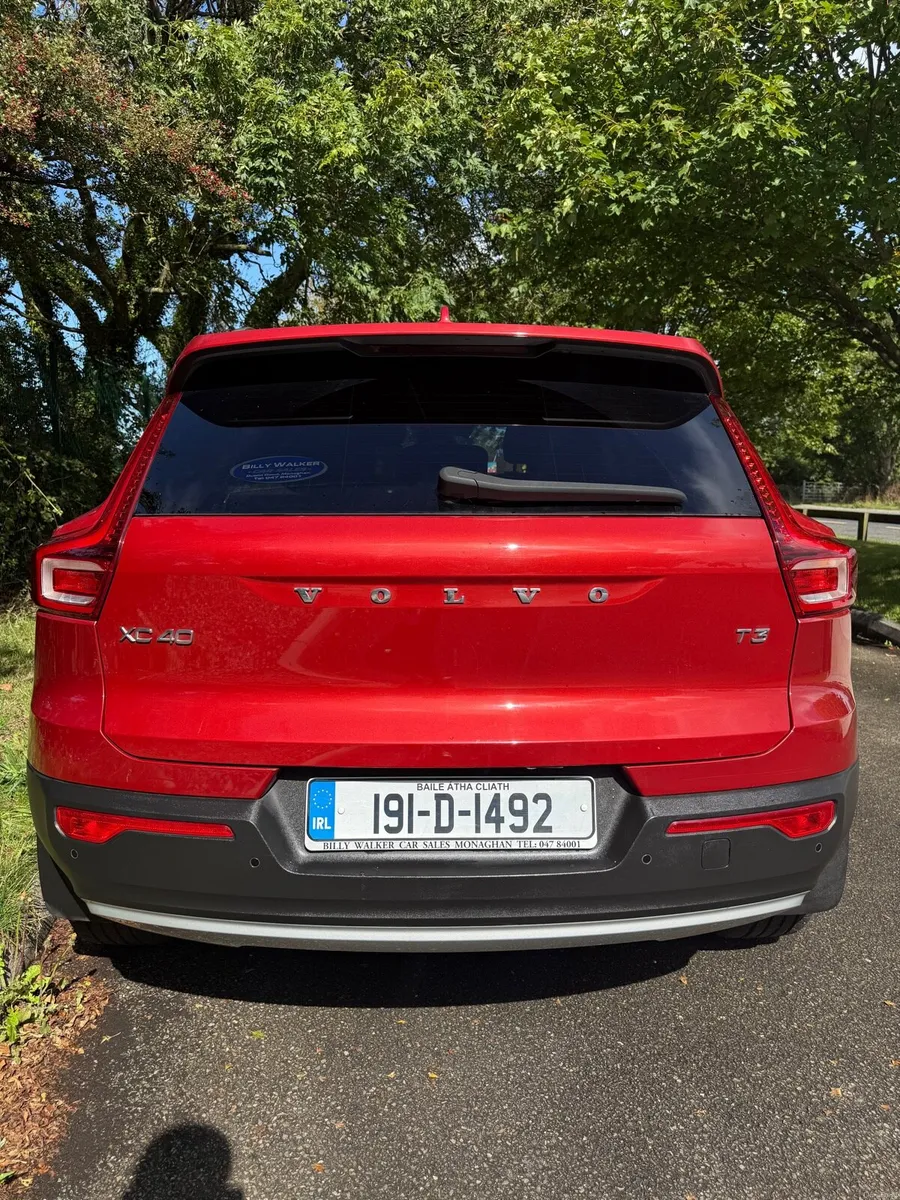 2019 VOLVO estate/Jeep XC40 T3 - Image 6
