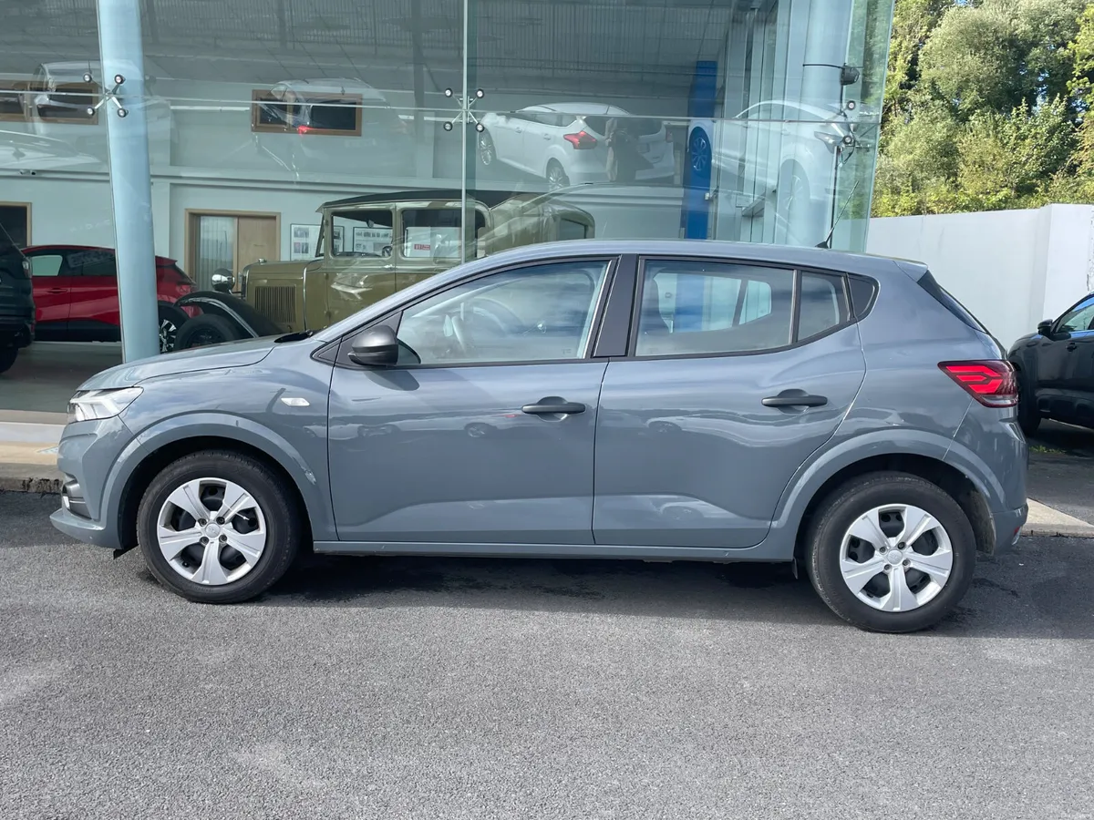 Dacia Sandero 1.0 Petrol - Image 2