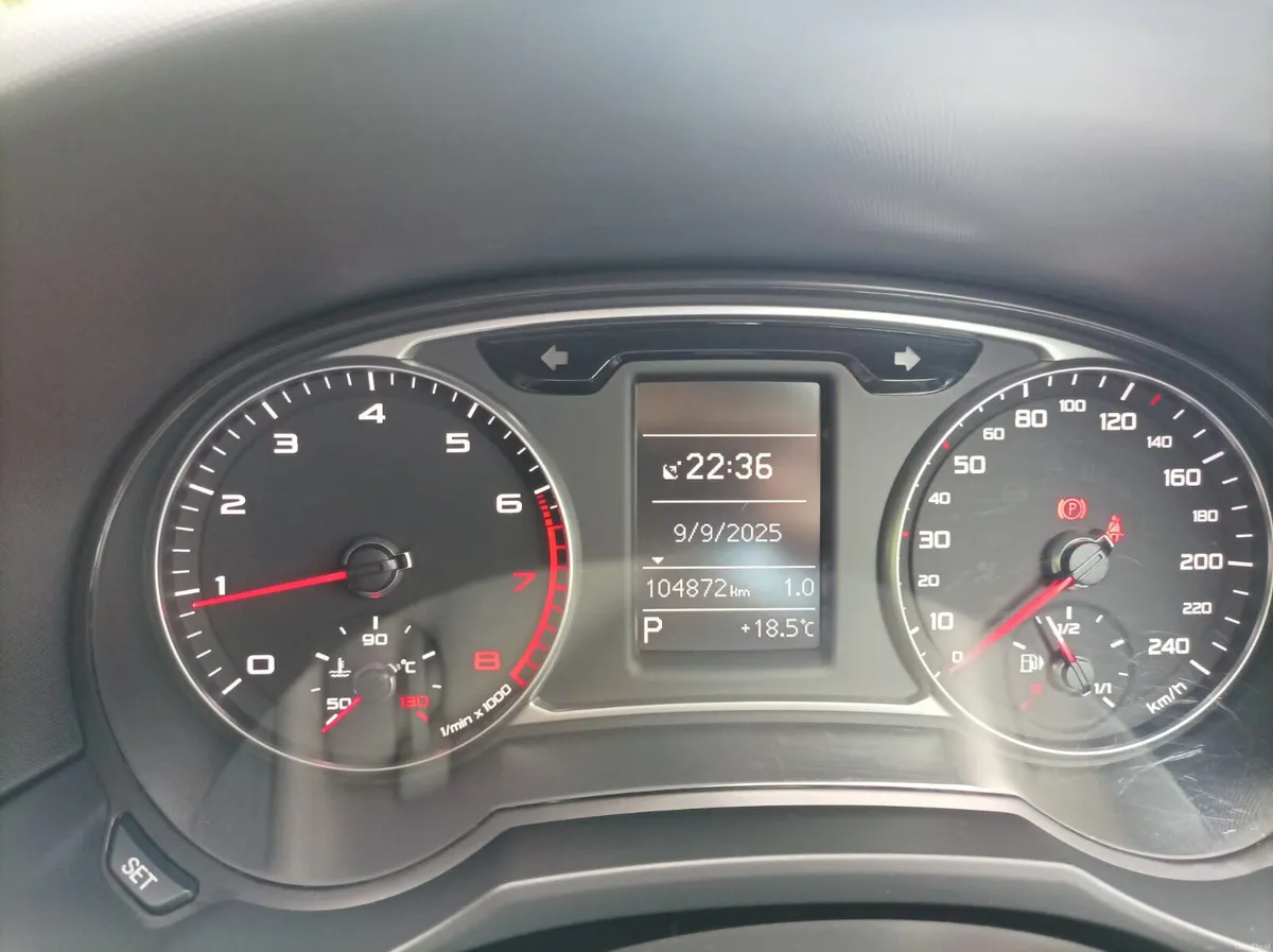 Audi A1 Sportback 1.4 TFSI Automatic, 2015 - Image 4