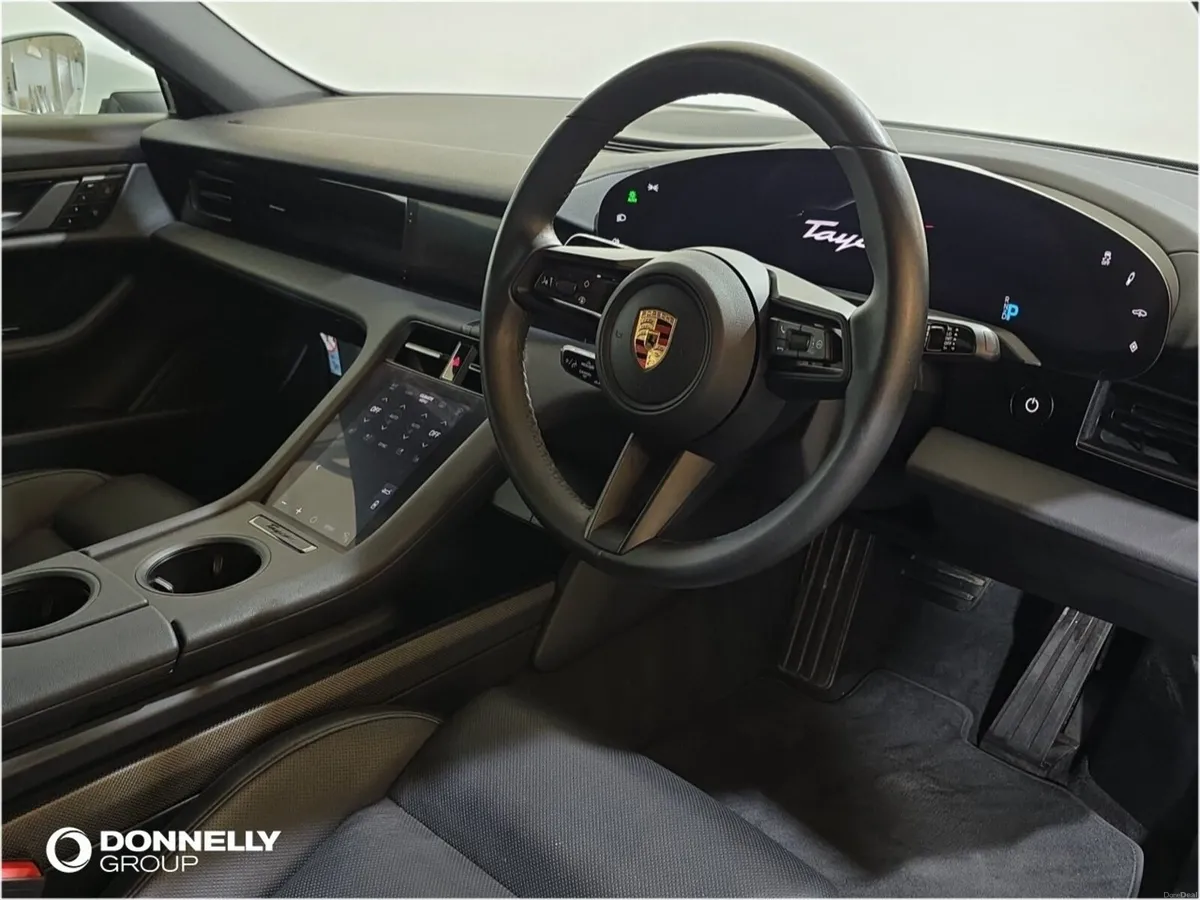 Porsche Taycan Saloon 4S - Image 4
