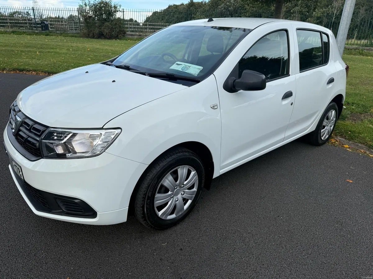 Dacia Sandero 1.0 new NCT 07/27! - Image 4