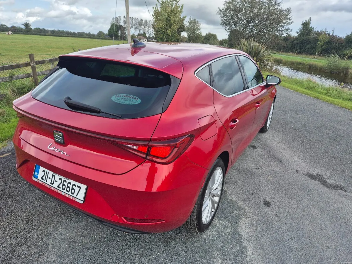 211 SEAT Leon 2.0 TDI 115HP SE+ 5DR - Image 4