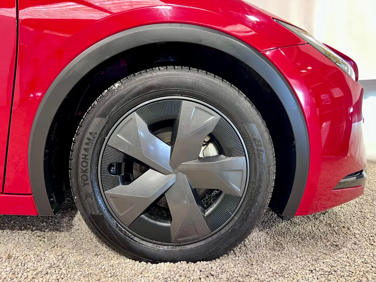 ❤️2024 Toyota Prius AUTO 1.8 Hybrid Luxury with Sa - Image 5