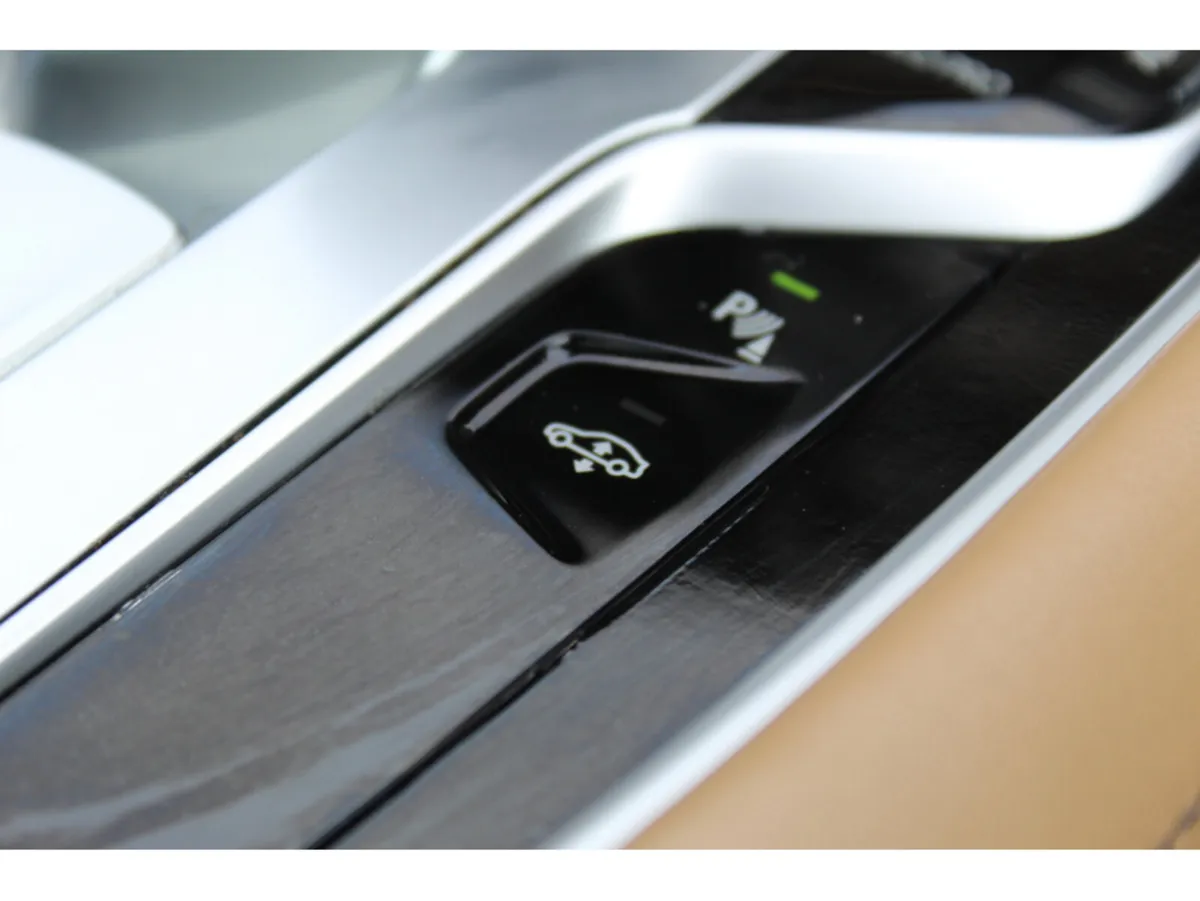 BMW 7-Series 730D M SPORT  *Sunroof* - Image 5