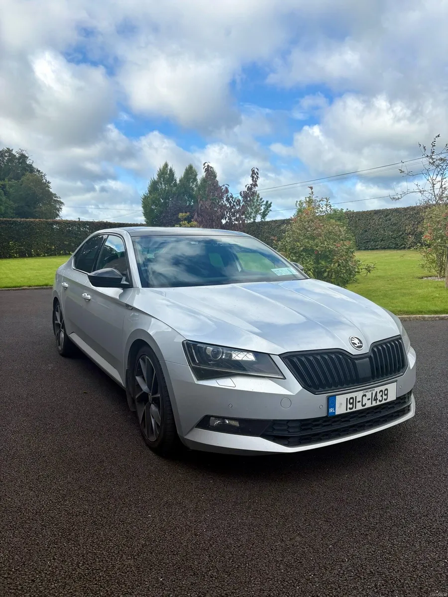 Skoda Superb Sportline 2019 - Image 1