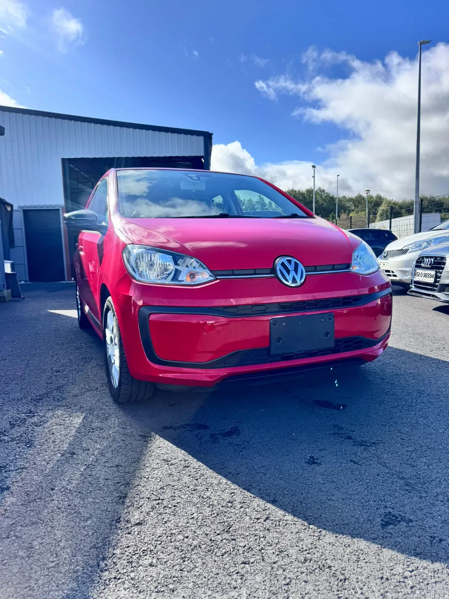 VOLKWAGON UP 2017 UP! - Image 1