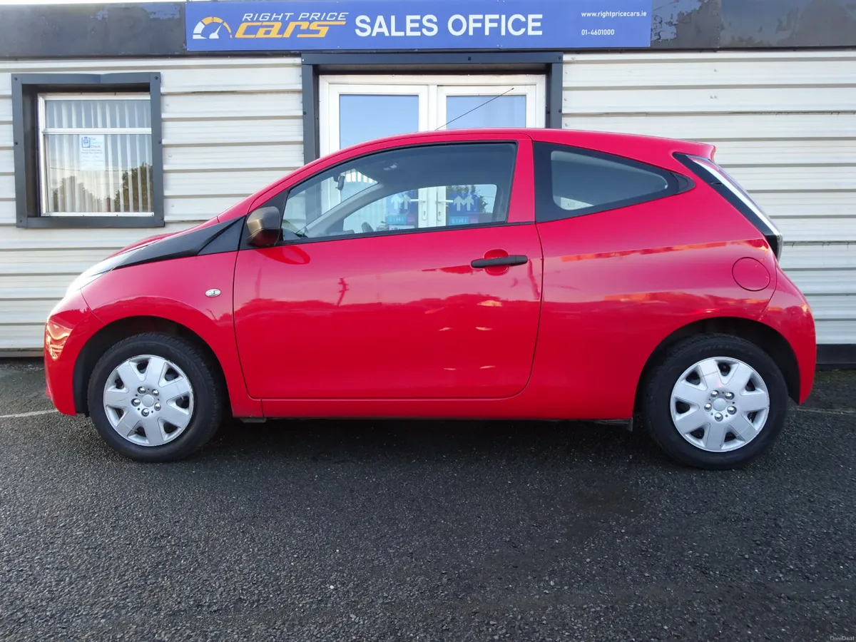 TOYOTA AYGO 1.0 PETROL VVTI IX 3 DOOR - Image 4