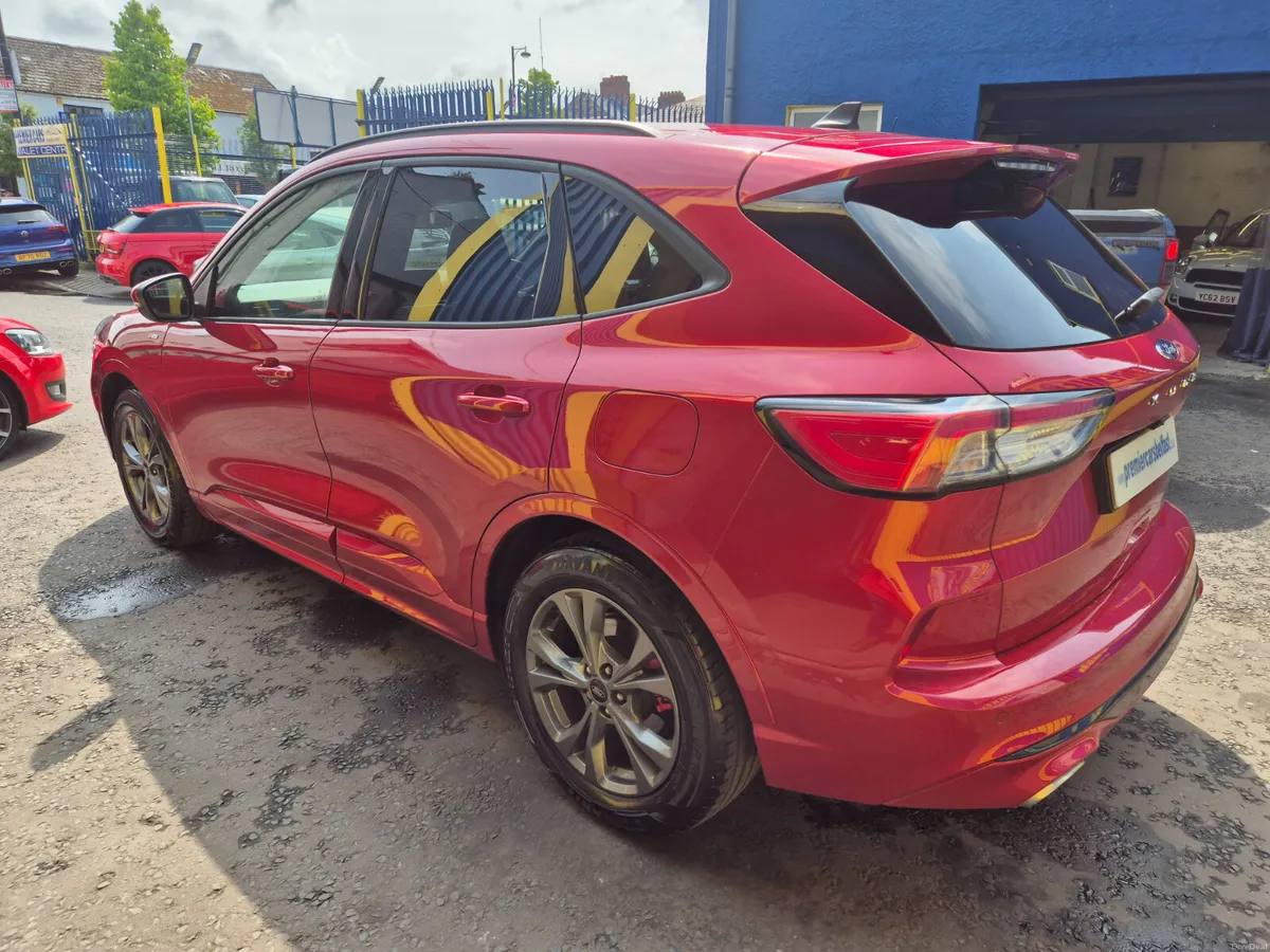 Ford Kuga 2021 - Image 4