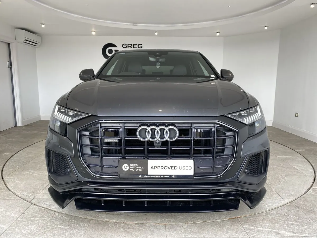 Audi Q8 2018 - Image 2