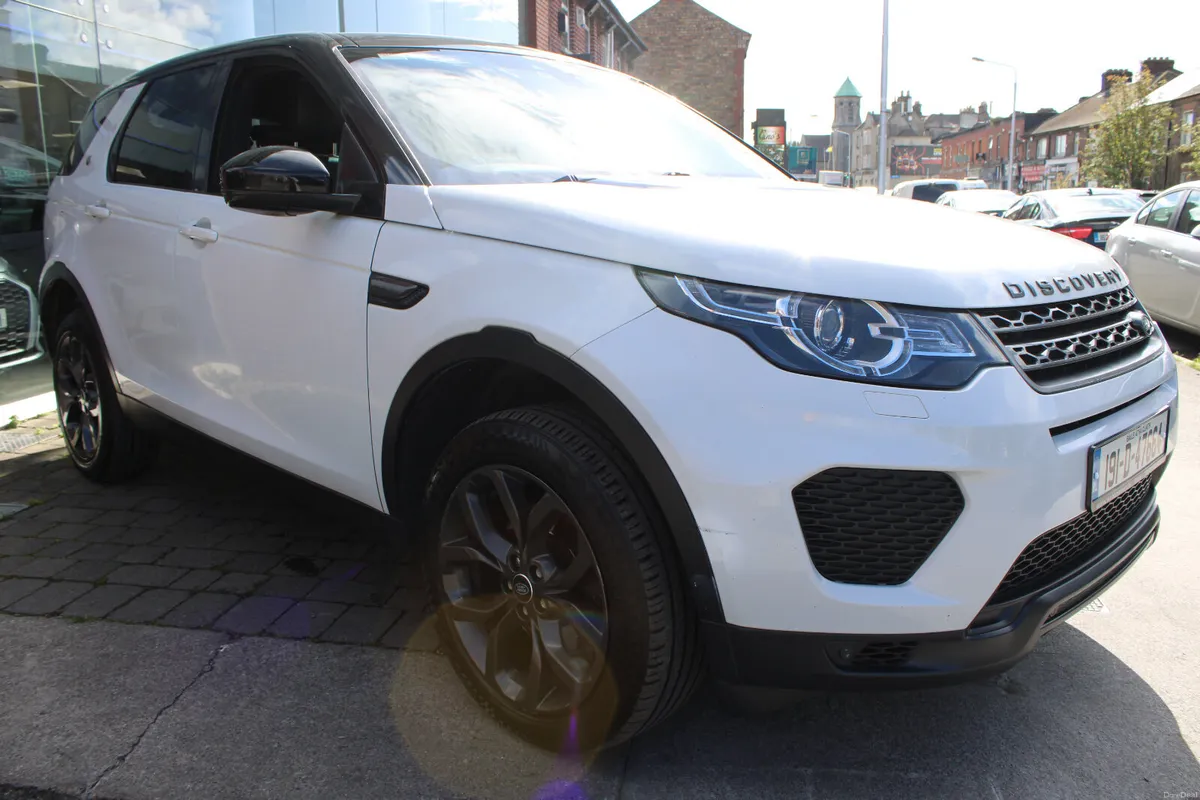 Land Rover Discovery Sport 2.0 4WD AUTO 2019 - Image 2