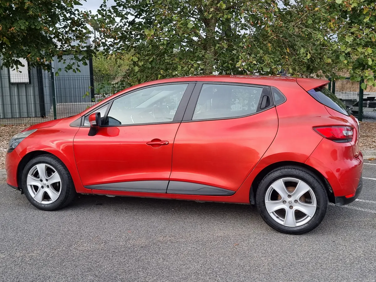 Renault Clio 2015 new nct low miles €6900 - Image 2
