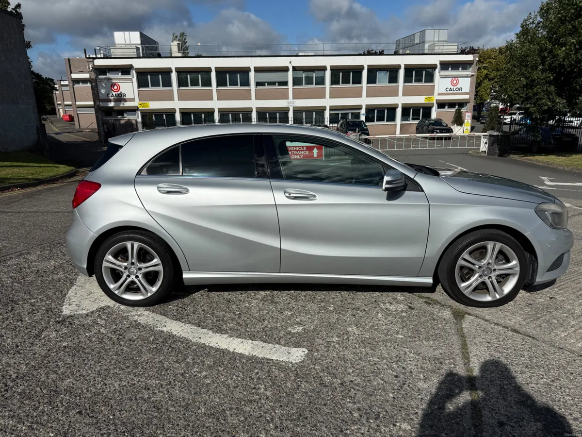 Mercedes Benz A180 1.6 AUTOMATIC - Image 4