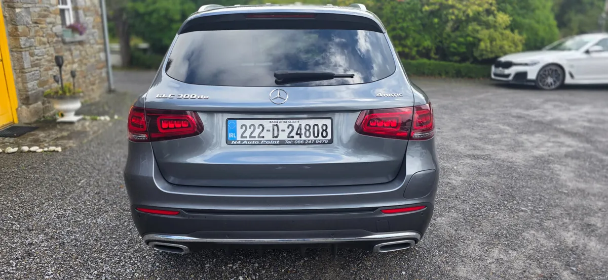 Mercedes-Benz GLC 2022 AMG LINE - Image 6