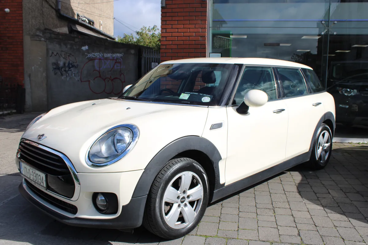 Mini Cooper CLUBMAN - Image 3