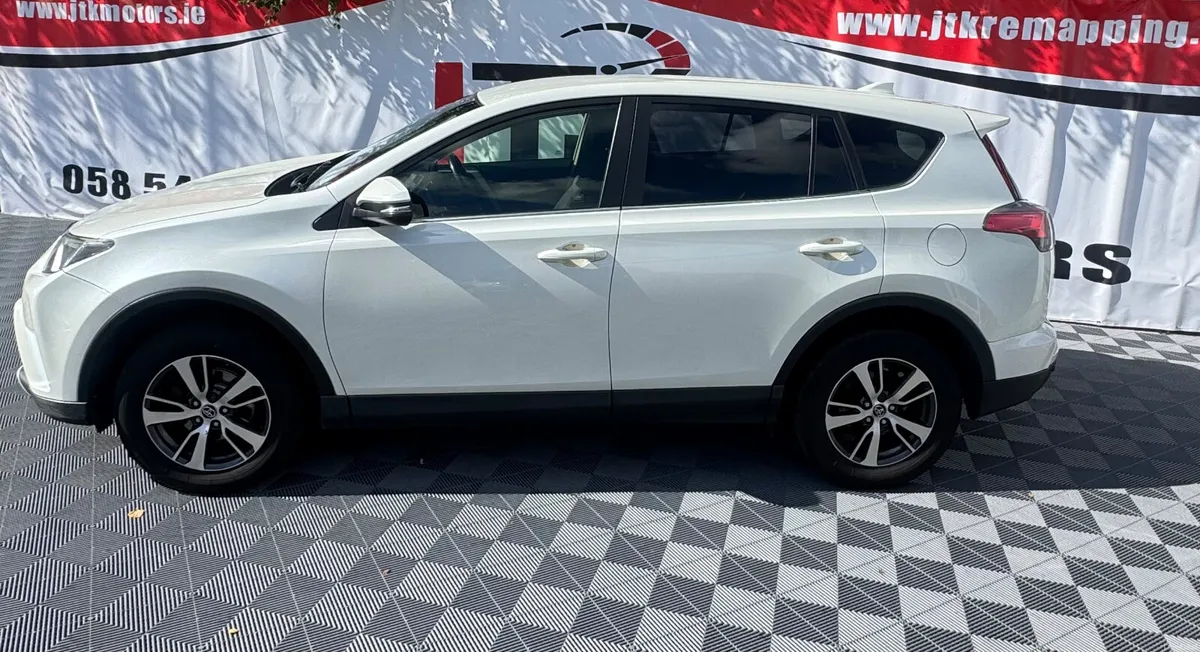 Toyota RAV4 2.0D4D 2016 - Image 2
