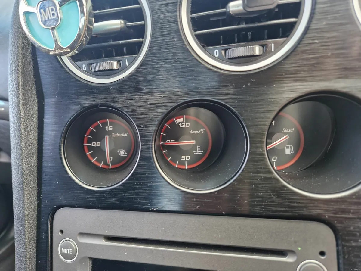 Alfa Romeo 159 2011 - Image 3