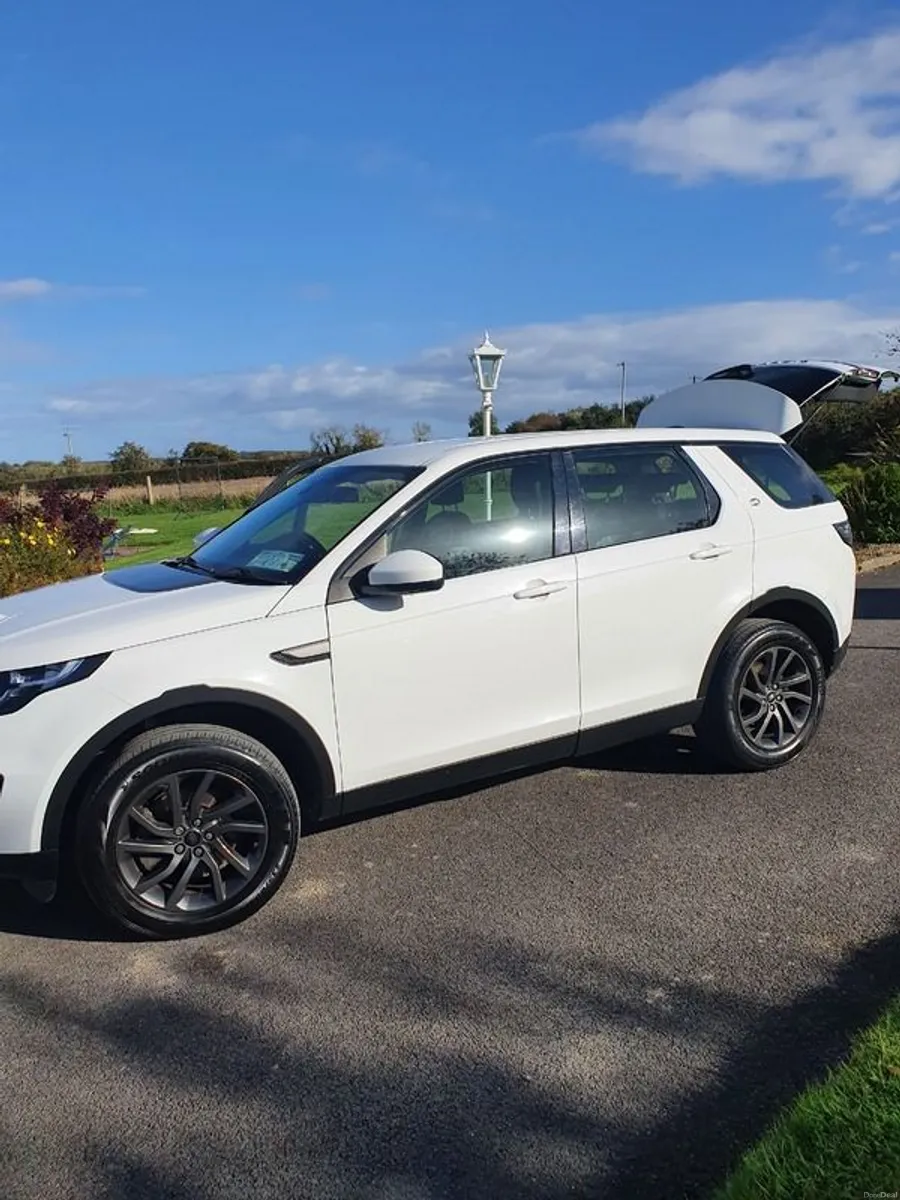2017 Land Rover Discovery Sport SE TD4 model - Image 1