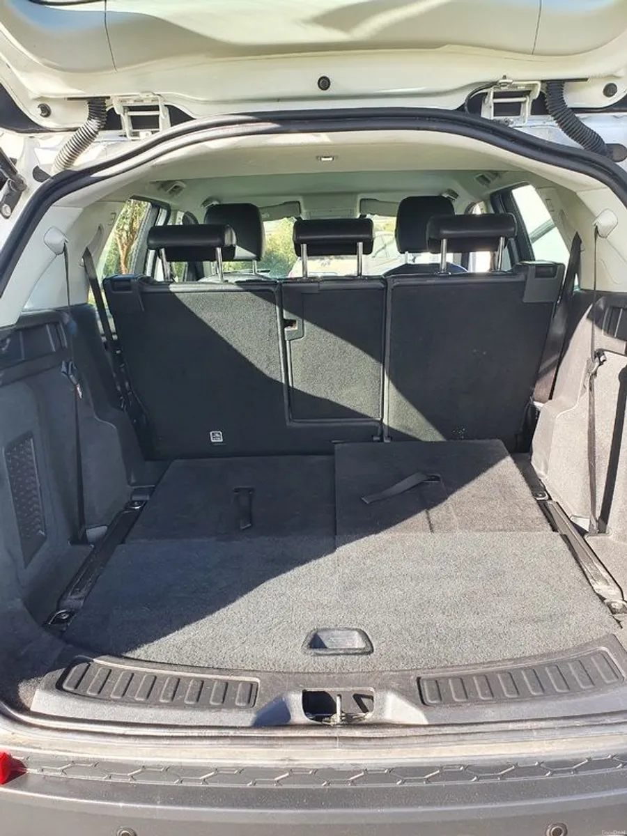 2017 Land Rover Discovery Sport SE TD4 model - Image 4