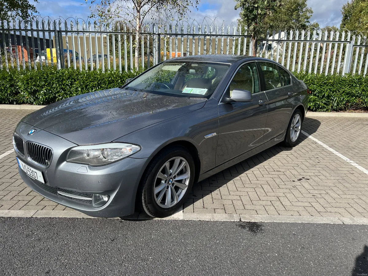BMW 5-Series 2011 Automatic - Image 3